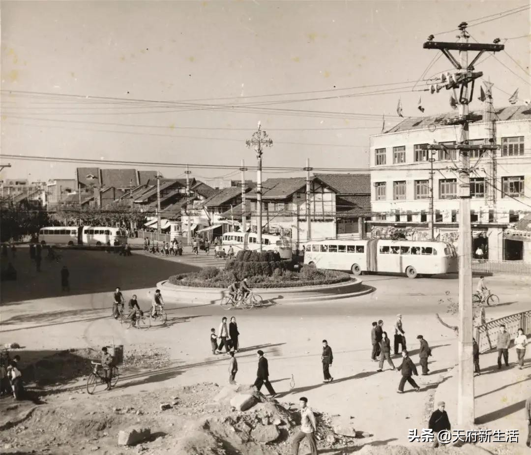 成都重启“青年路模式”吗？万元户时代已经不再了