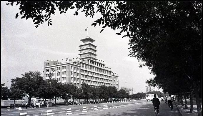 40年前的照片满满的回忆,致青春致回忆三十年前的老照片