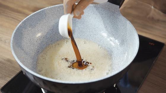 烤蒜蓉粉丝扇贝的做法视频教程,锡纸蒜蓉粉丝烤扇贝烤箱的做法