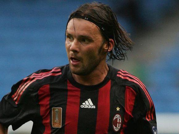 06-07欧冠ac米兰夺冠之路,04-05赛季ac米兰欧冠全过程