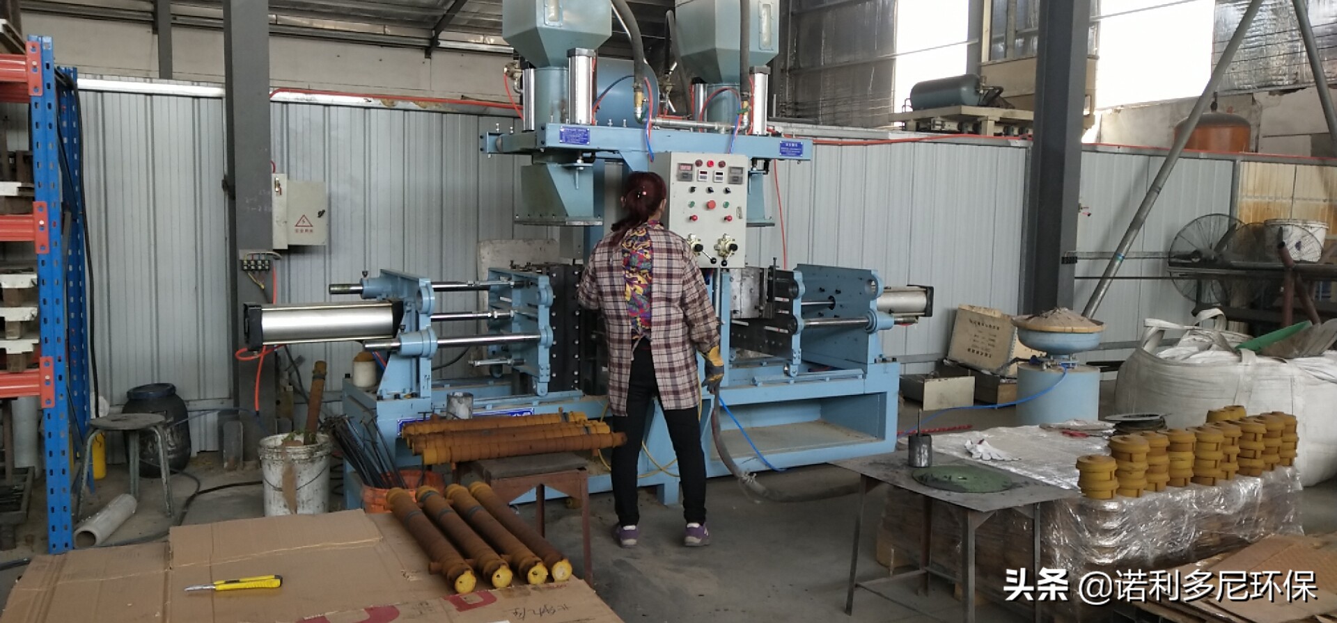 造型机加工树脂砂的异味和漏砂问题让我们解决了。