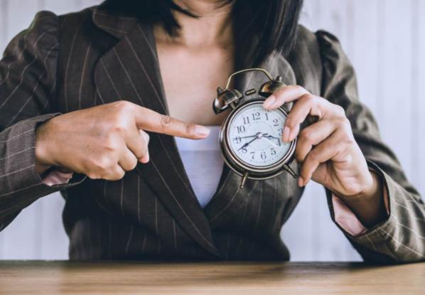 遇到喜欢的工作,如果面试时你对接的人迟到怎么办