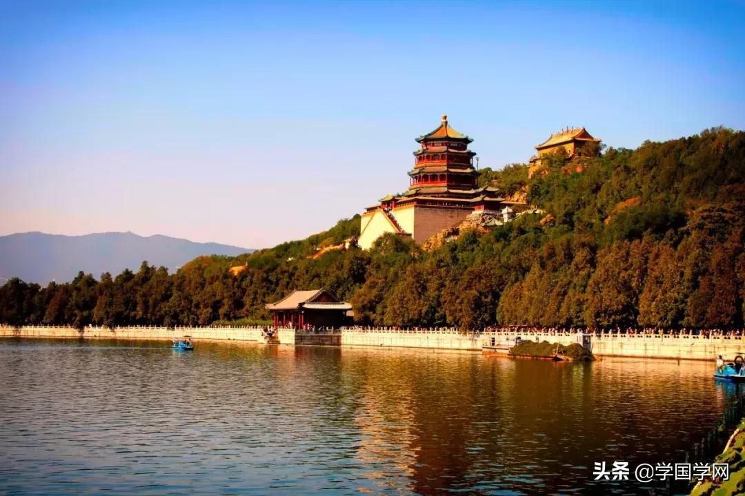 令人惊艳的十首古诗,100首顶级绝美古诗词名句及解释