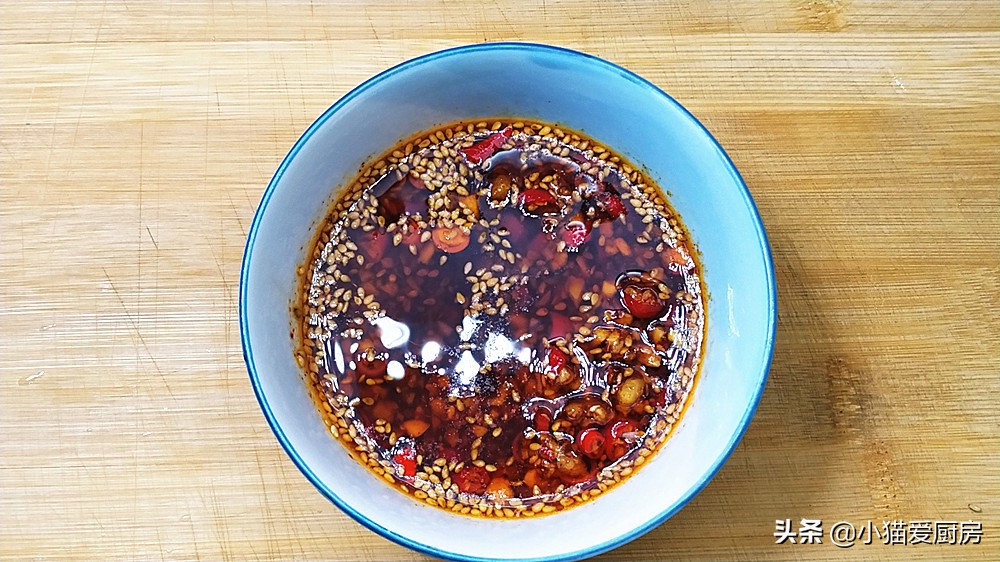 小猫做凉皮,5分钟学会做凉粉