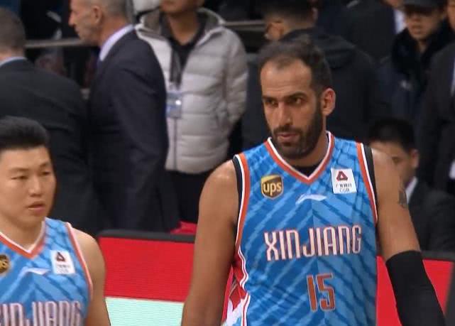 *疆新**惜败全因1人昏庸，关键2大昏招葬送比赛，被杰克逊投进绝杀球