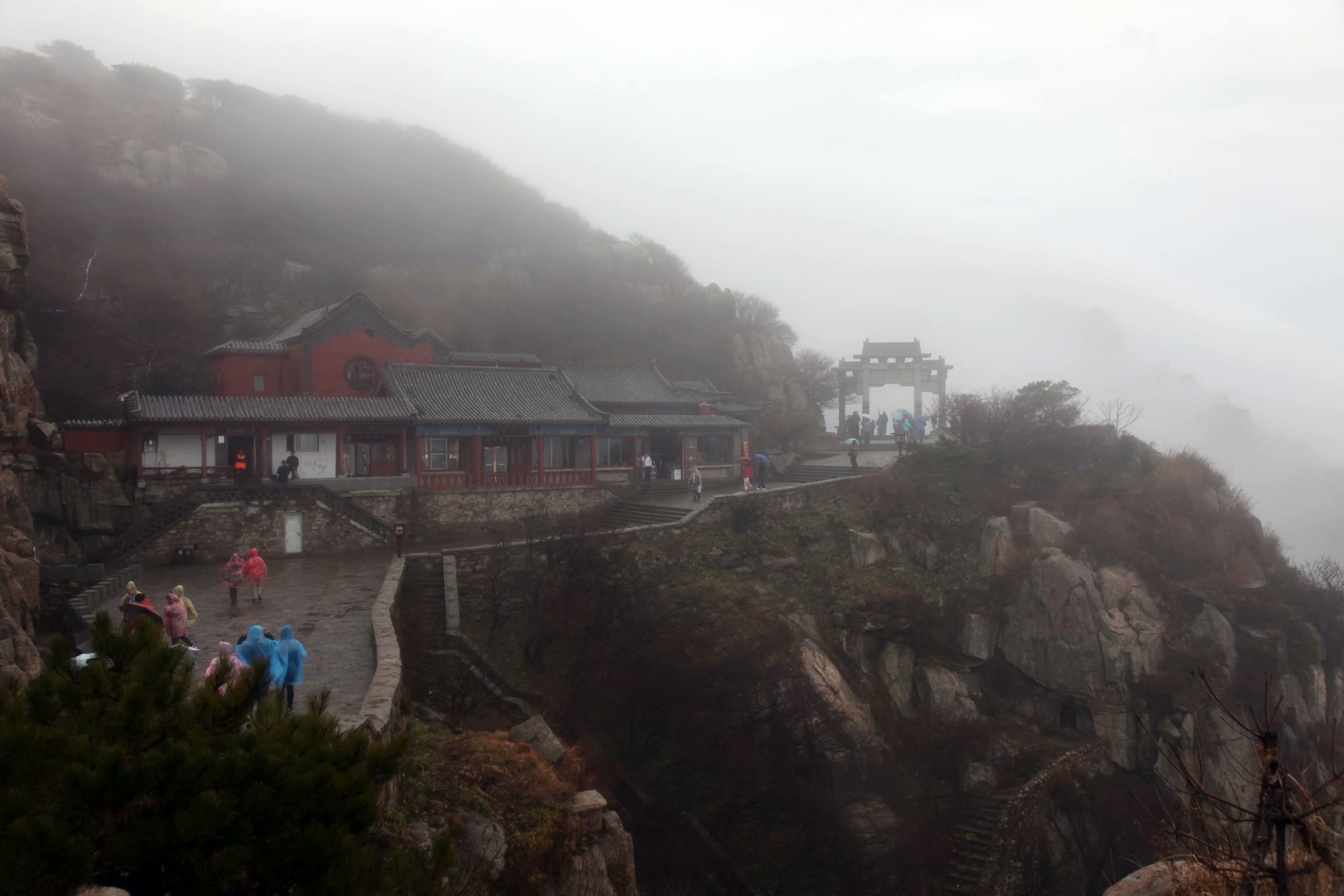 泰山景区在山东哪个市,泰山孔子庙在泰山的位置