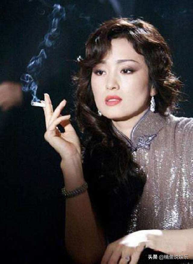 盘点影视中女明星迷人的抽烟镜头,张曼玉经典抽烟镜头