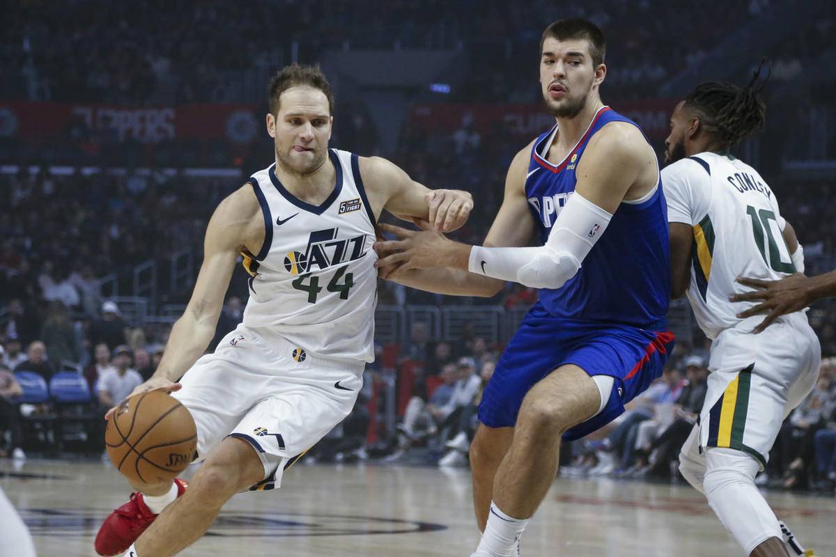 步行者vs博格达诺维奇,爵士队博格丹诺维奇投篮姿势