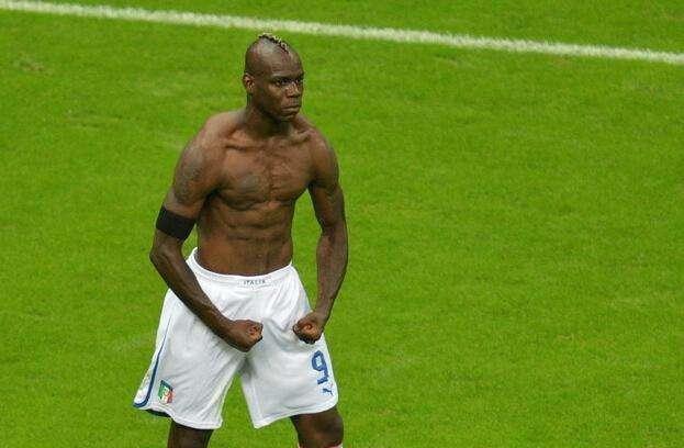 梅西c罗十大经典瞬间,进球双人庆祝动作c罗