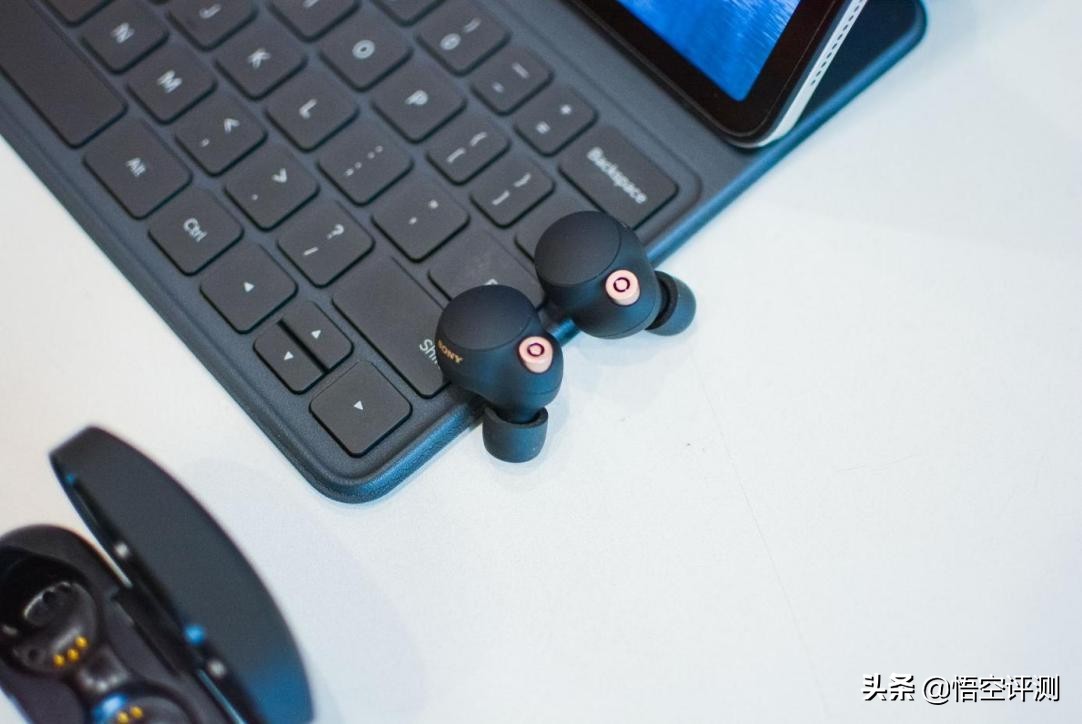 索尼wf1000xm4降噪耳机操作,索尼wf-1000xm4降噪豆评测