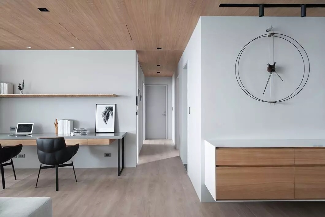 现代简约风电视背景墙装修风格,原木色电视背景墙效果图简约