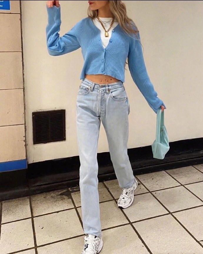 针织衫款式繁多,针织衫显白颜色推荐