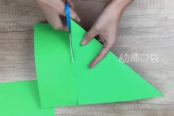 大班亲子游戏5-6岁宅家停课不停学,大班亲子游戏5-6岁在家巧玩报纸