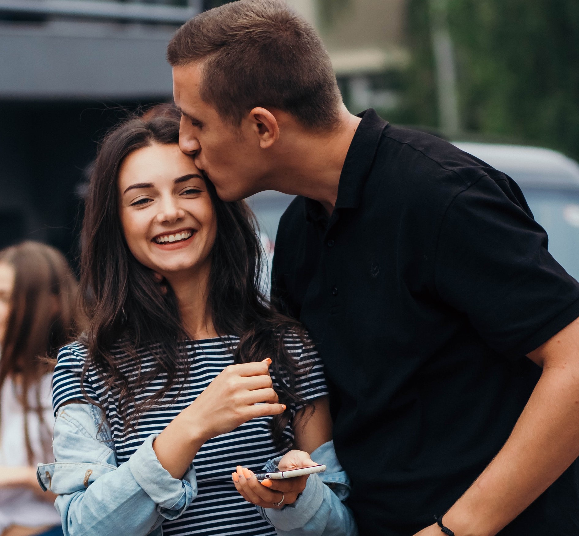 跟女生相处怎么让她觉得你成熟,怎样与女生相处让她越来越爱你