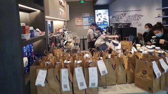 瑞幸咖啡元气蛋测评,瑞幸速溶元气2.0