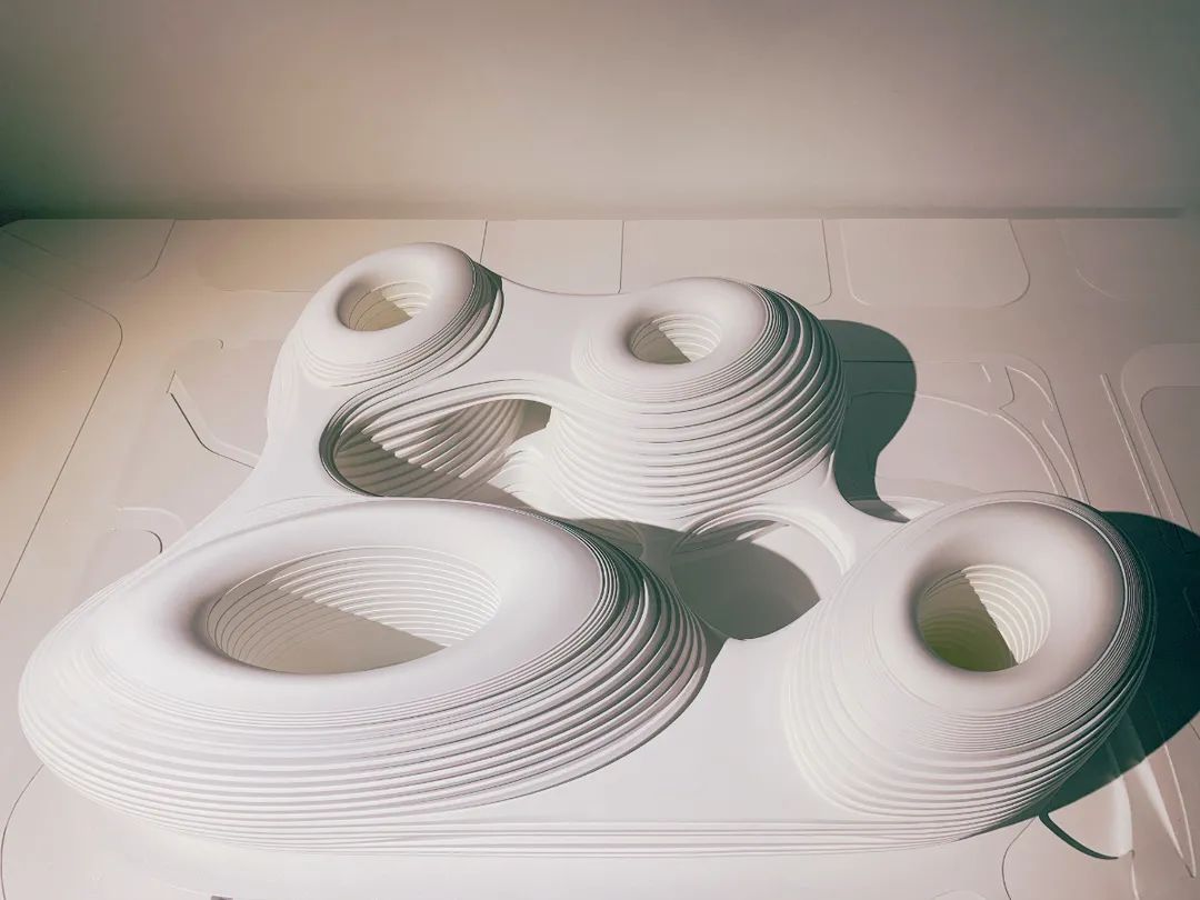 世界顶级建筑设计师扎哈哈迪德,扎哈·哈迪德设计