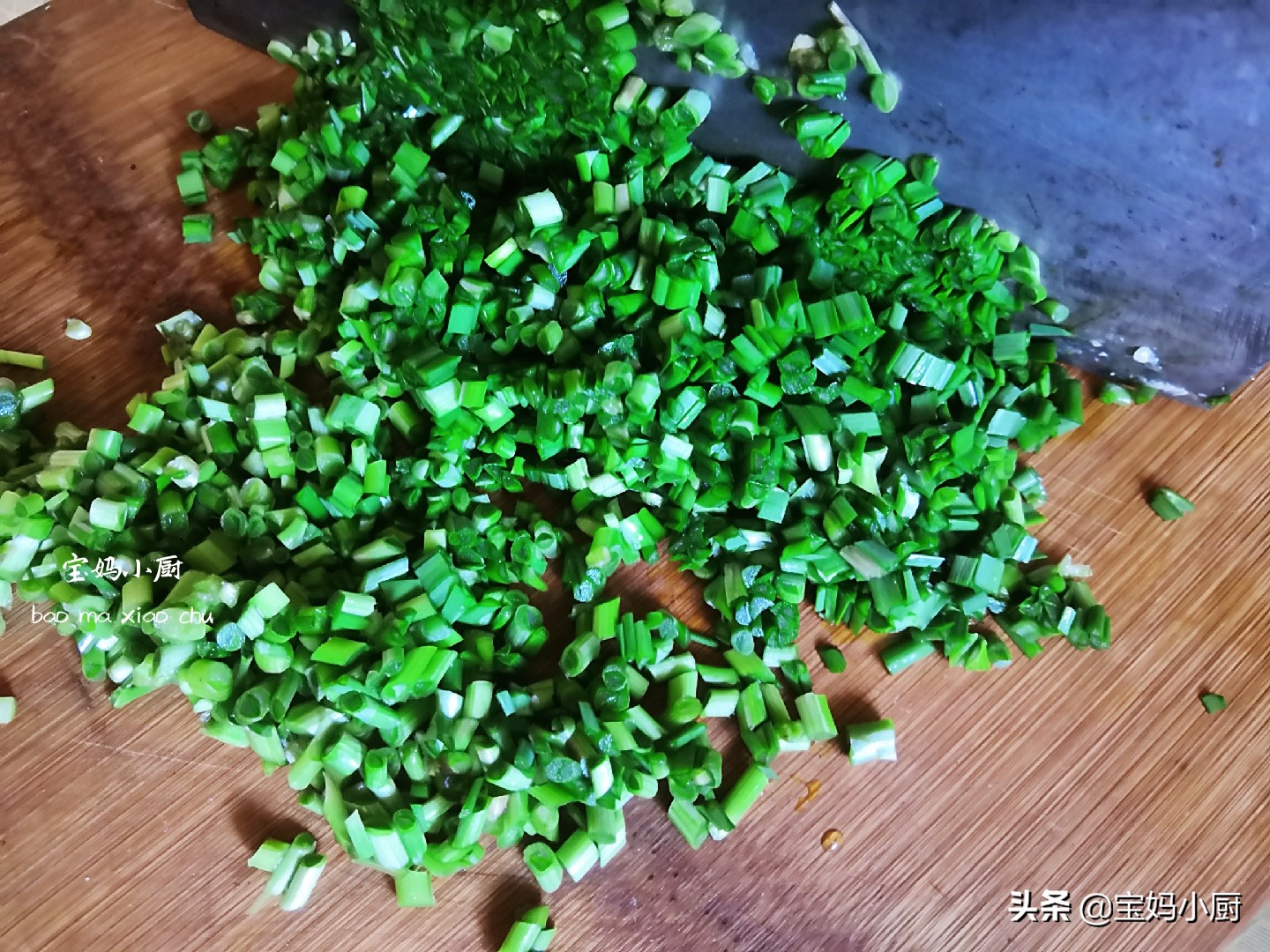 韭菜馅饺子怎么能多包馅,包韭菜馅饺子直接拌馅就错了