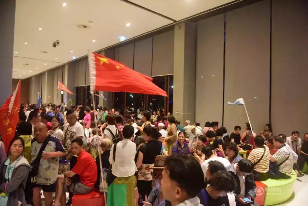 我们只坑中国人,他们人傻钱多”,卖本国人300,卖中国人10000