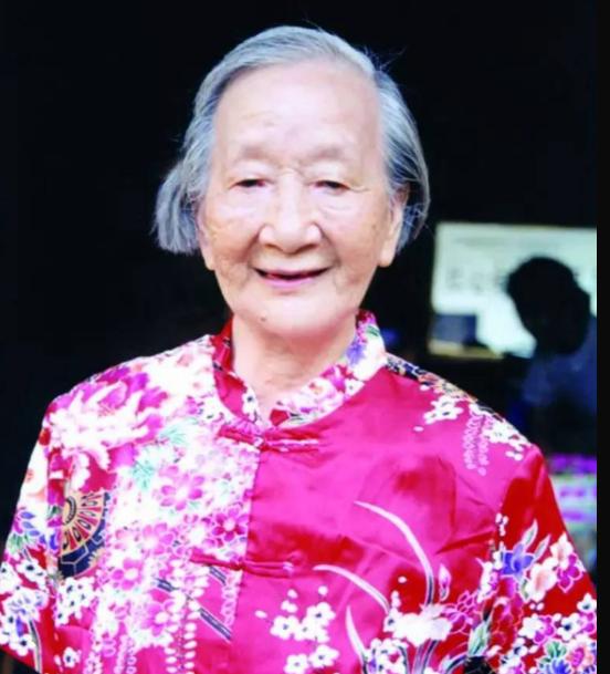 46岁女红军和丈夫相认,女红军与丈夫走失40年后重逢