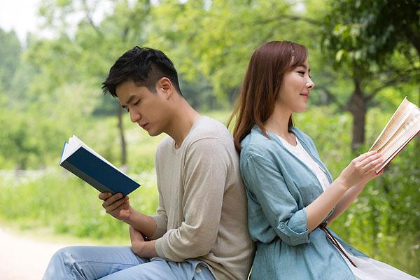 如果你离不开手机，无法集中注意力，那么你的大脑该修修了