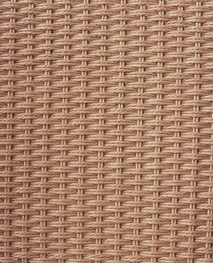 CarlHansen主理人的家：他买了一座古堡放丹麦现代设计家具