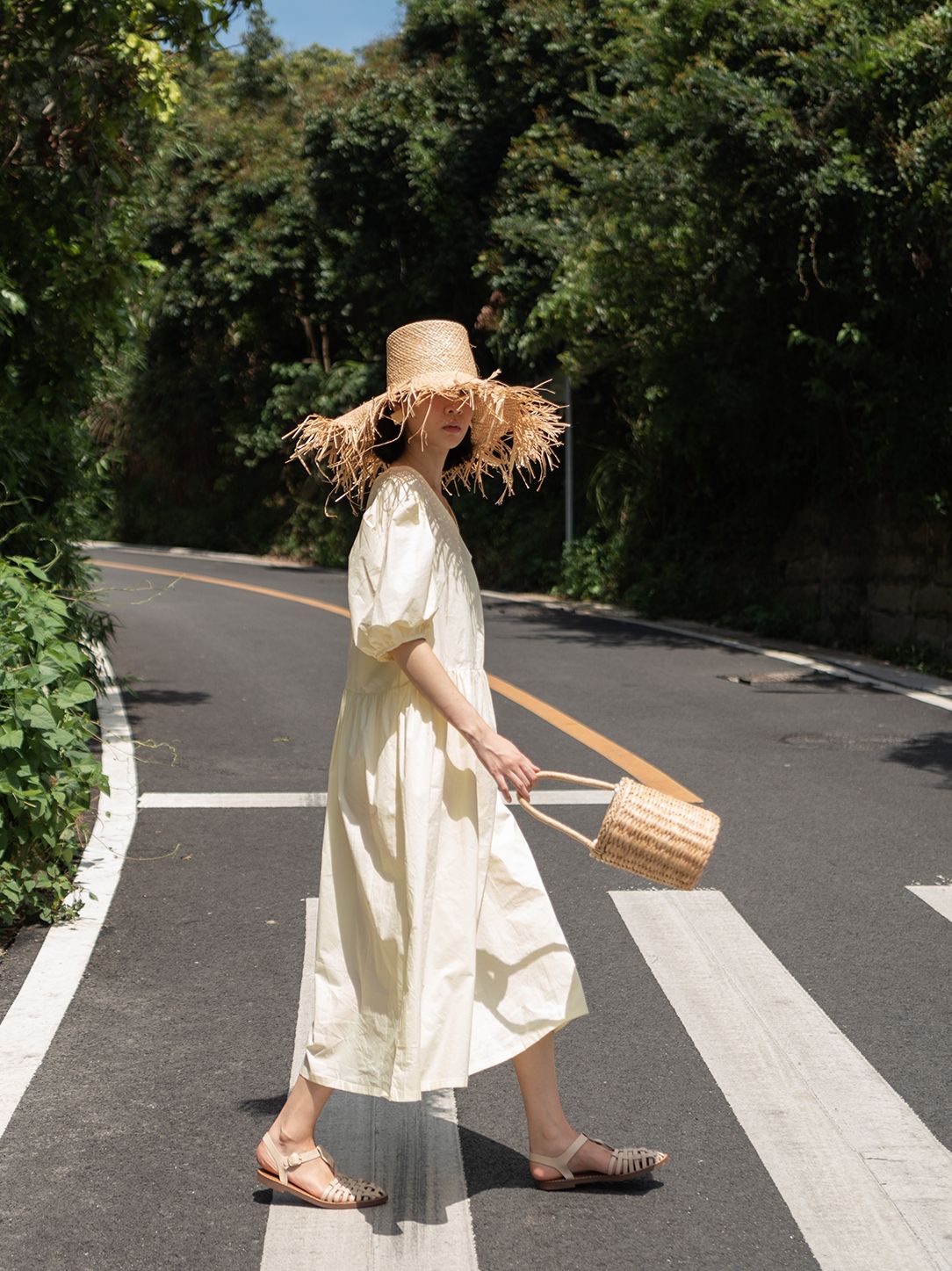 适合20-25岁女生的衣服店铺推荐,少女的衣柜