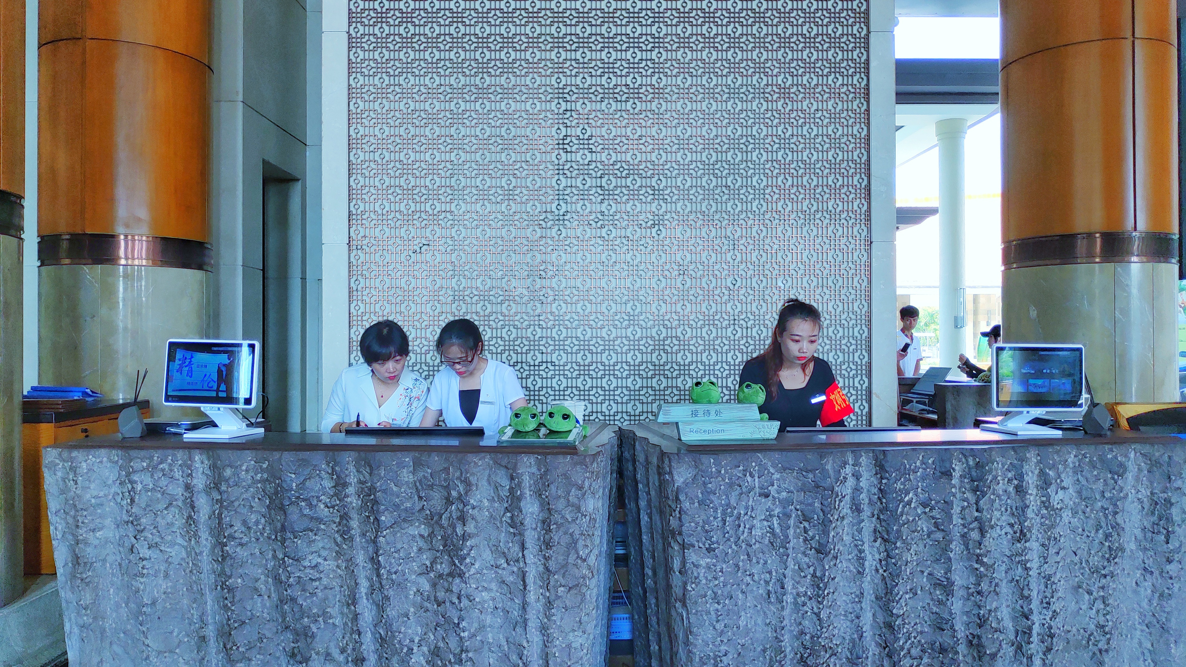 都是网红惹的祸，三亚万丽为何被称为最适合父母和宝宝住的酒店？