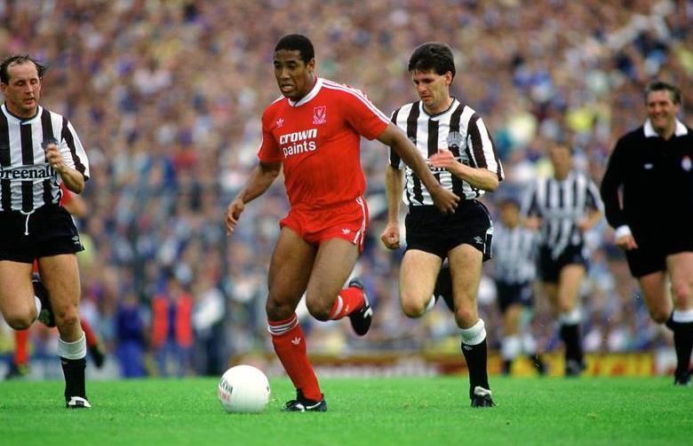 腾转挪移般技巧，以技术征服欧洲足坛的7大英格兰球员