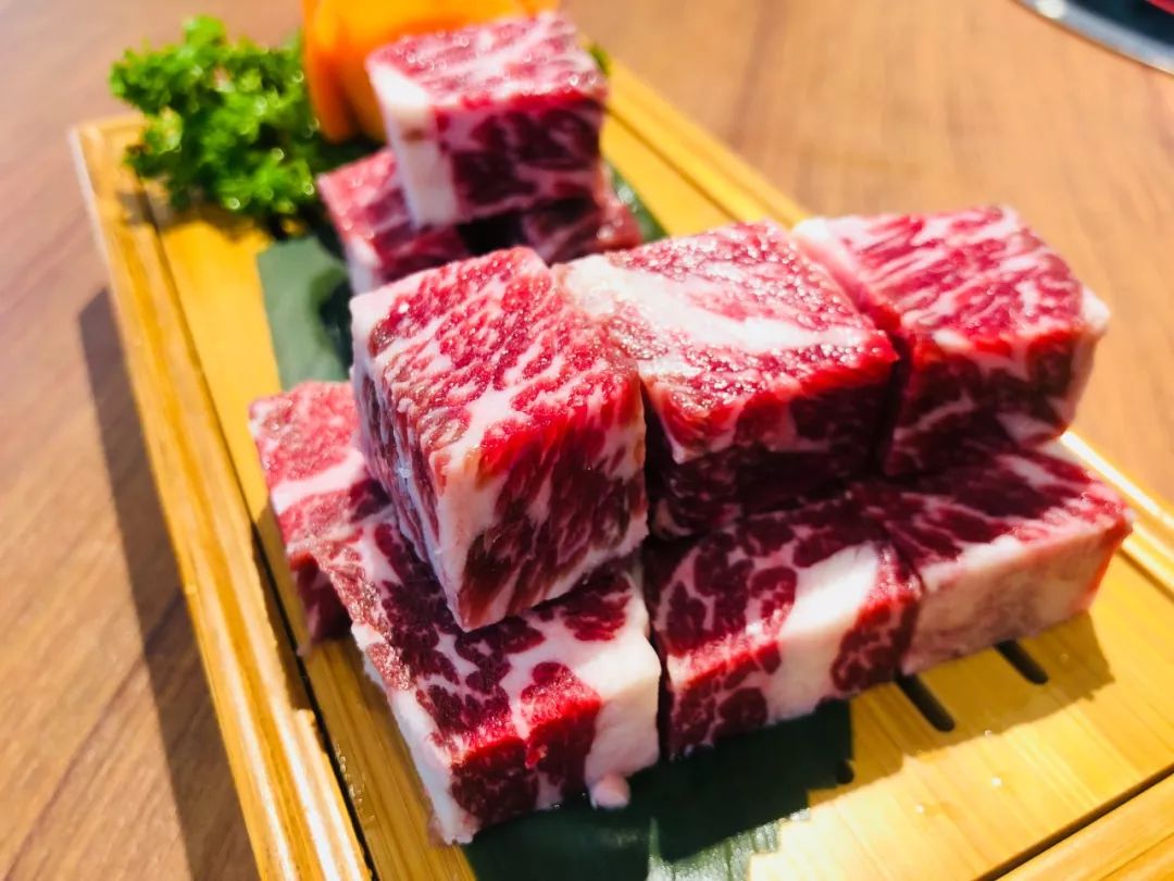 香港帅哥为了爱情来郑州,也带来了香港地道花胶鸡