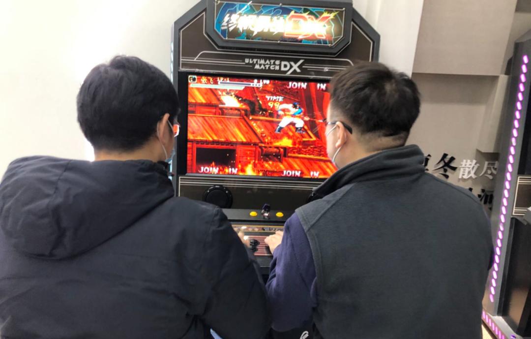 vrchat虚拟现实里体验赛博朋克,vr全球虚拟大会