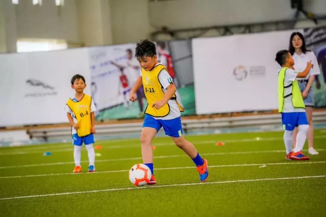 「追梦赤子心」张鑫泽:决不放弃的学霸,永不放弃的足球少年