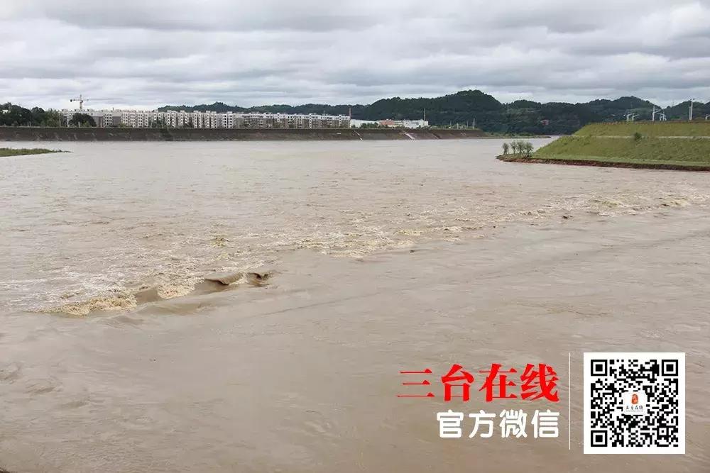 三台涪江洪水最新视频,三台涪江暴雨泄洪