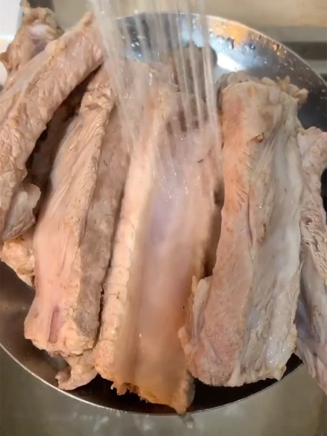 排骨怎么煮完蘸酱油,排骨怎样煮才骨肉分离