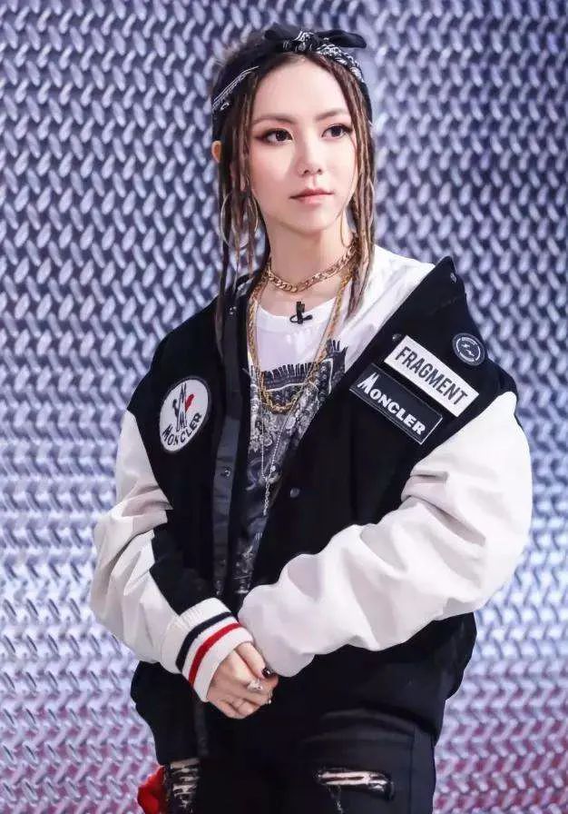 “为法制咖不惜撬了闺蜜墙脚”?是她真被下降头还是*脑洗**包来作妖