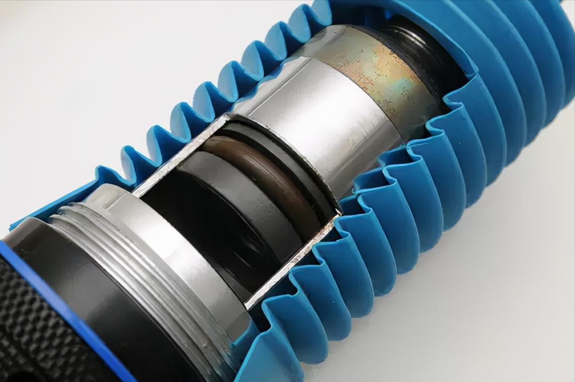 减震器漏油是什么原因造成的,你的汽车减震换了吗