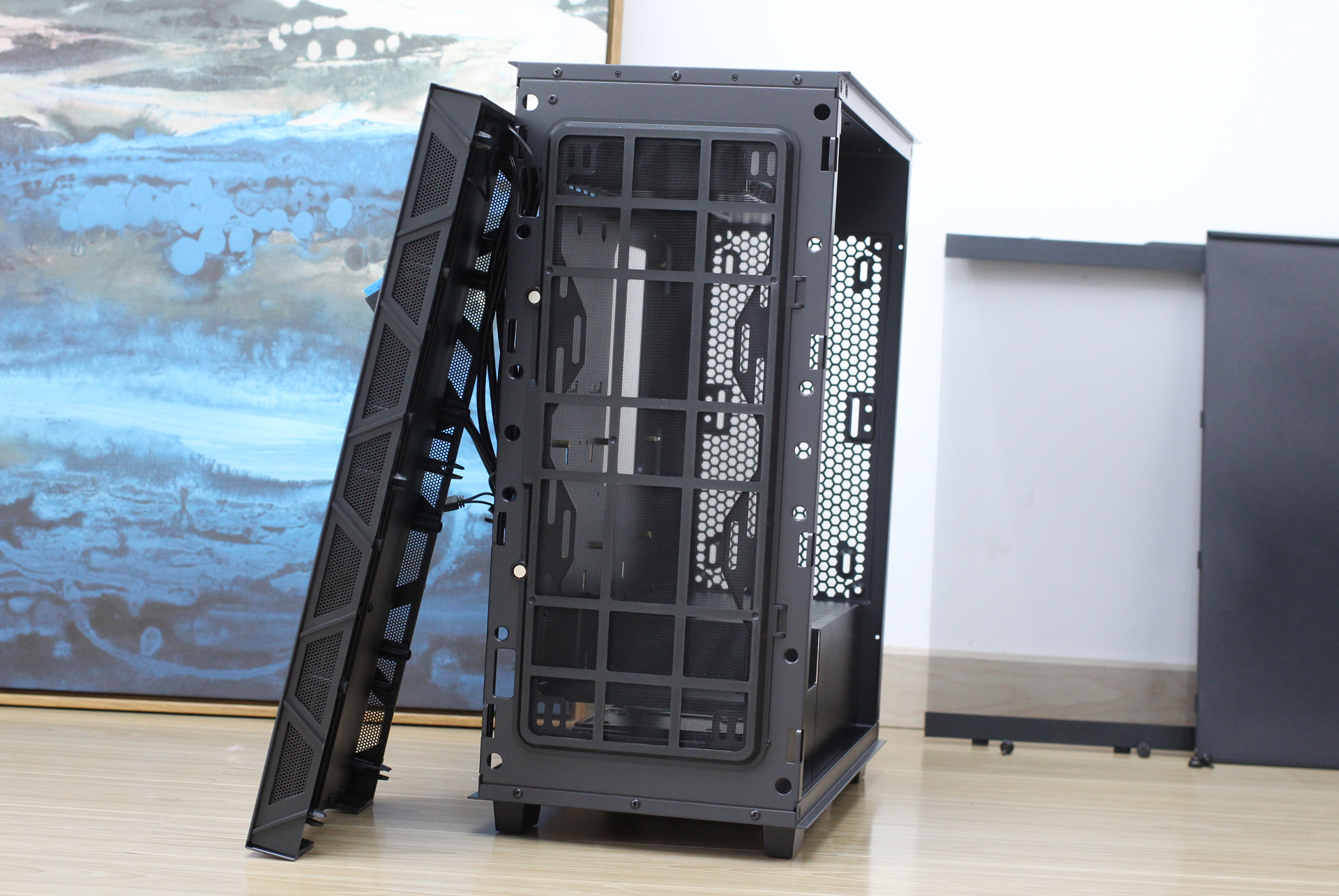 鑫谷atx3.0850w全模组,鑫谷机箱可以装三风扇显卡吗