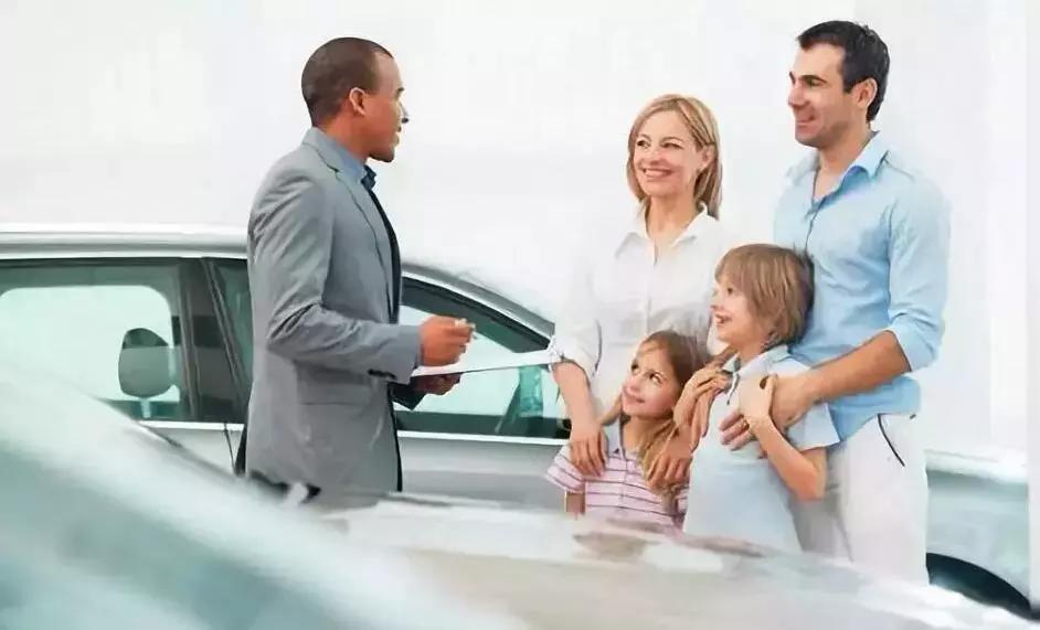 很多人去4s店看车,4s店的以租代购买车靠谱吗