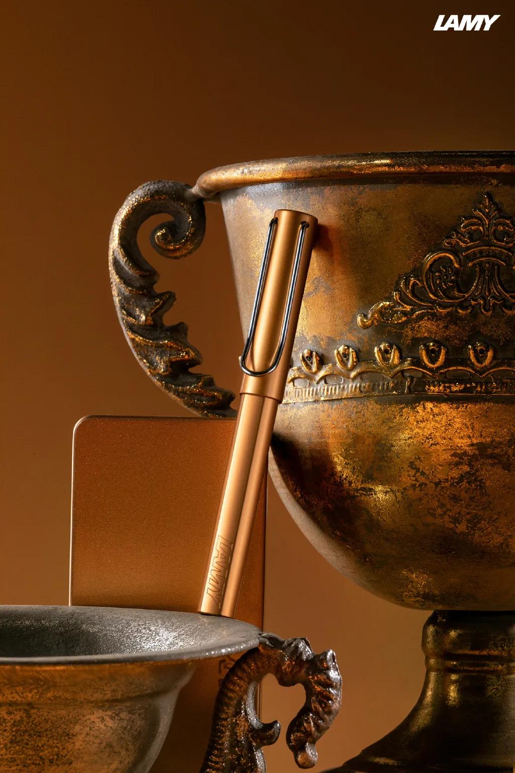 凌美钢笔一个系列包装不同为什么,凌美磨砂黑钢笔包装