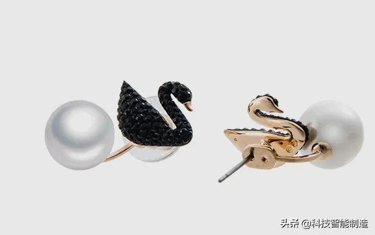 施华洛世奇到底是水晶还是玻璃,施华洛世奇价格高吗