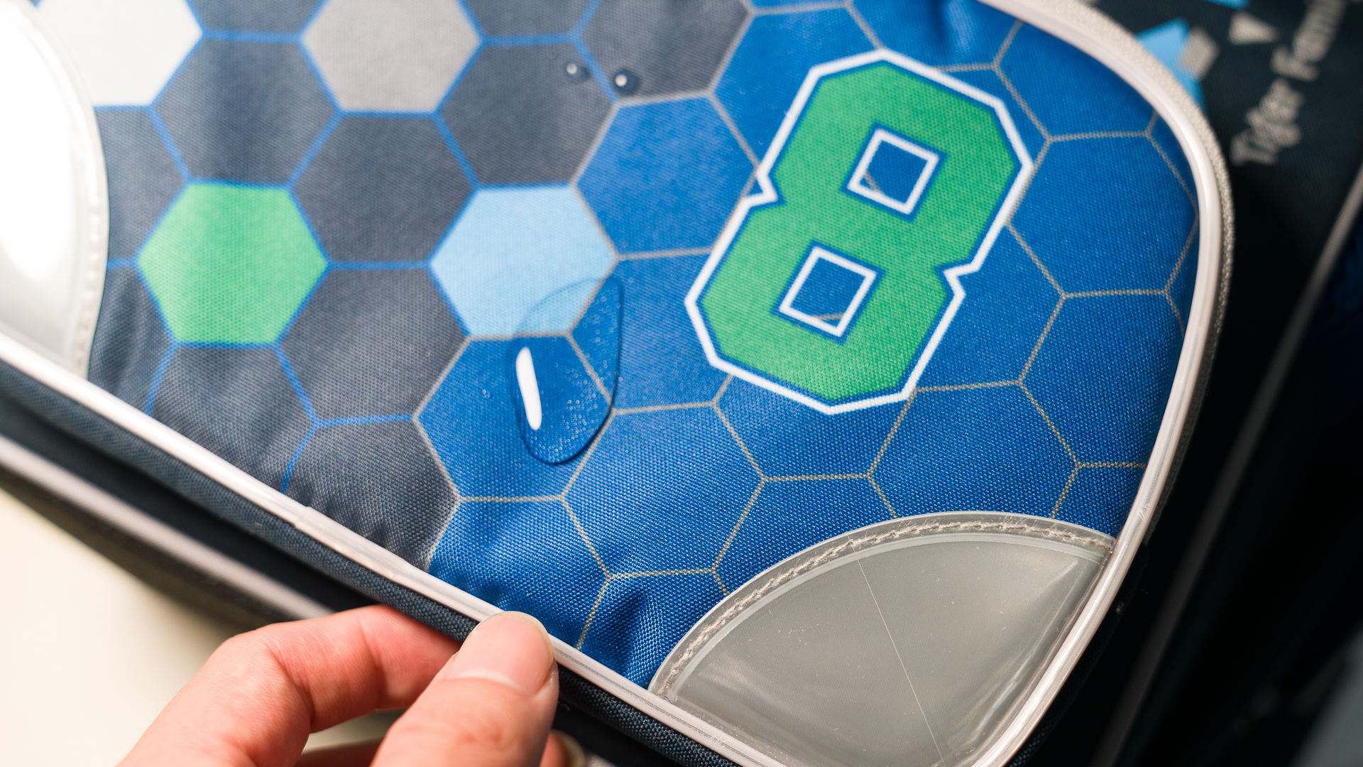 学生书包4-6年级护脊减负书包,初中生书包3-6年级减压护脊书包