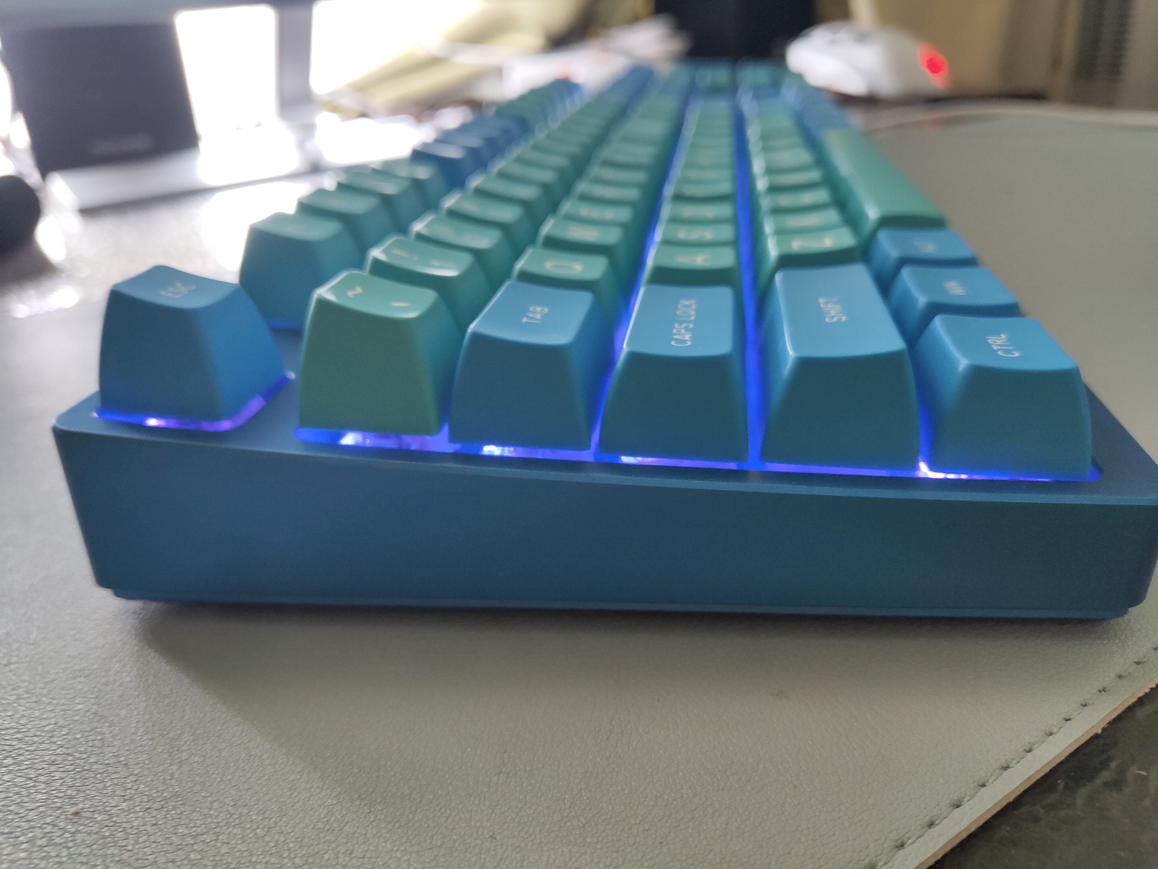 樱桃mx2.0和mx3.0键盘有什么区别,樱桃2.0机械键盘和罗技k845哪个好