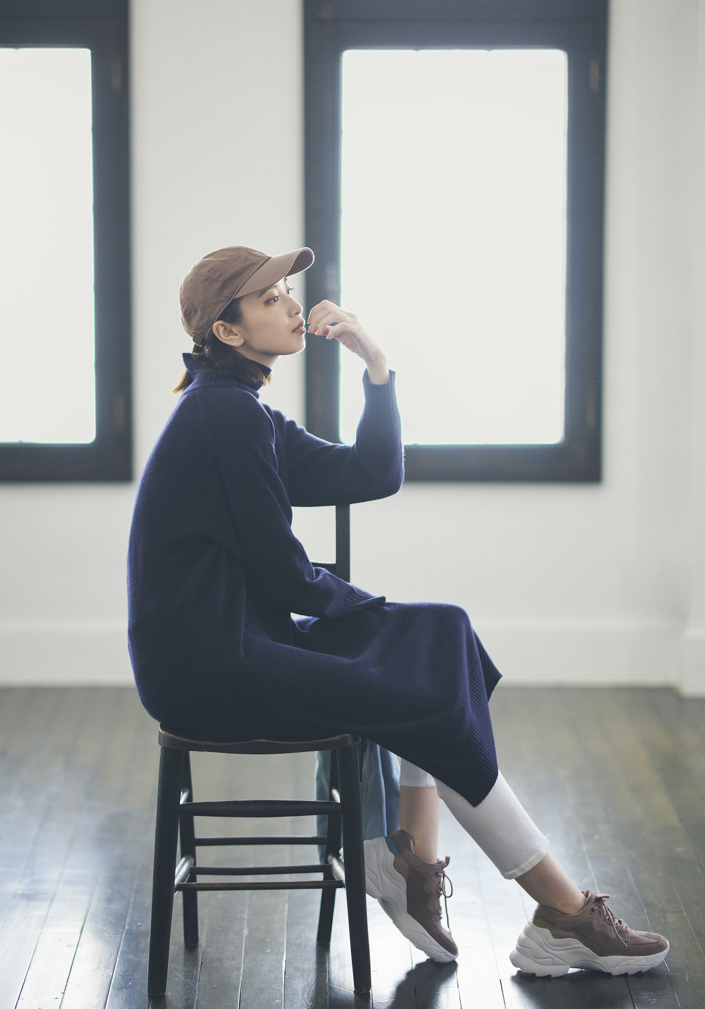 秋冬腰带款针织连衣裙紫色,针织连衣裙秋冬款穿搭图