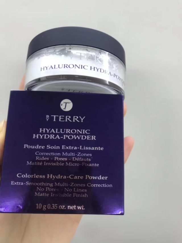 无限回购神仙散粉,无限回购的定妆粉粉质非常细腻