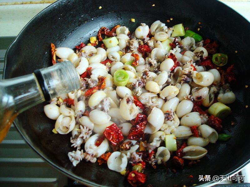 如何保证墨鱼仔的口感,要想鱼丸鲜嫩放什么生粉