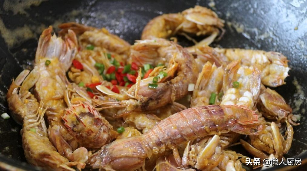 如何挑肉质肥美的皮皮虾,又到了吃皮皮虾的季节