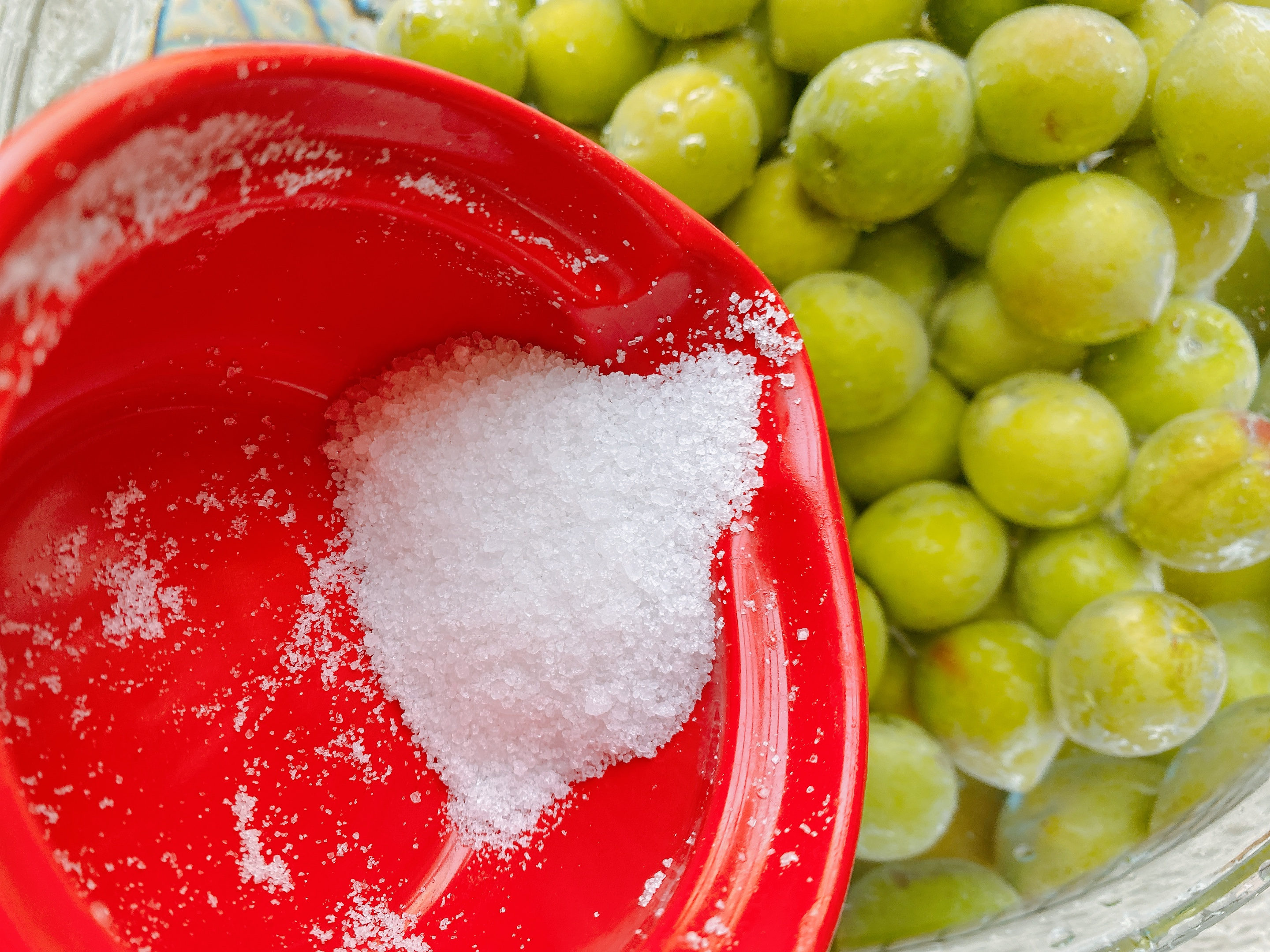 青梅酒最好选什么白酒,青梅酒喝起来口感和白酒一样