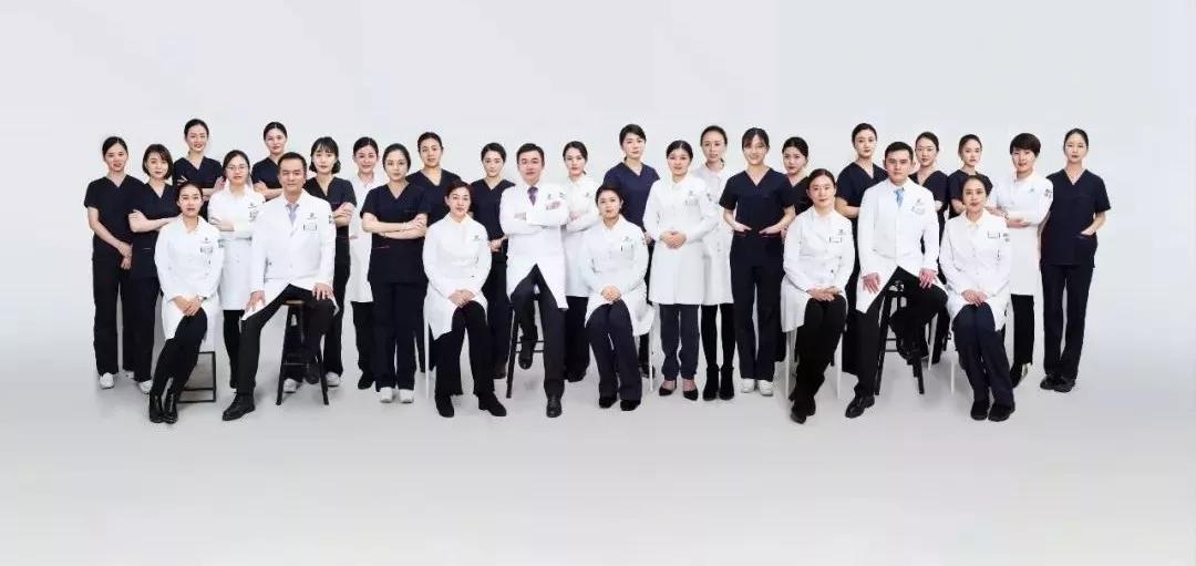 杭州G20会场万人医学美容论坛，静博士静港登场