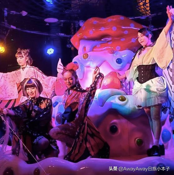 日本的怪兽主题餐厅 (日本东京的怪兽餐厅)