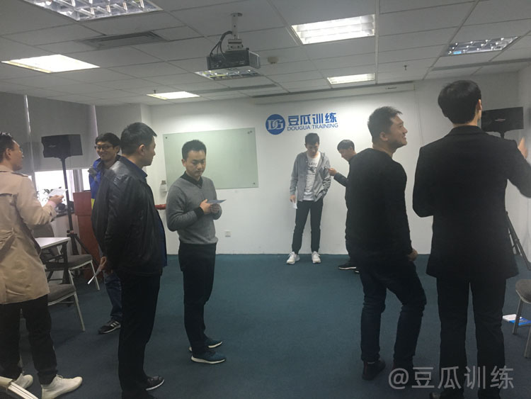 紧张脸红冒汗怎么治,一说话就出汗脸红紧张怎么办