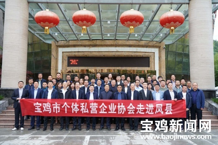 签约引进重大招商引资项目865个,投资亿元新签约9个招商引资项目